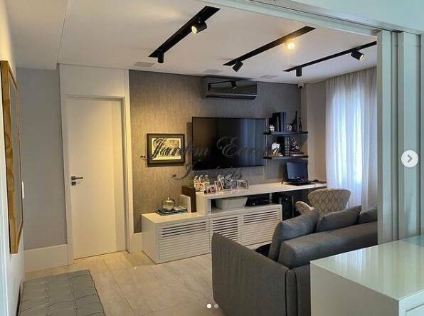 Apartamento à venda com 3 quartos, 166m² - Foto 4