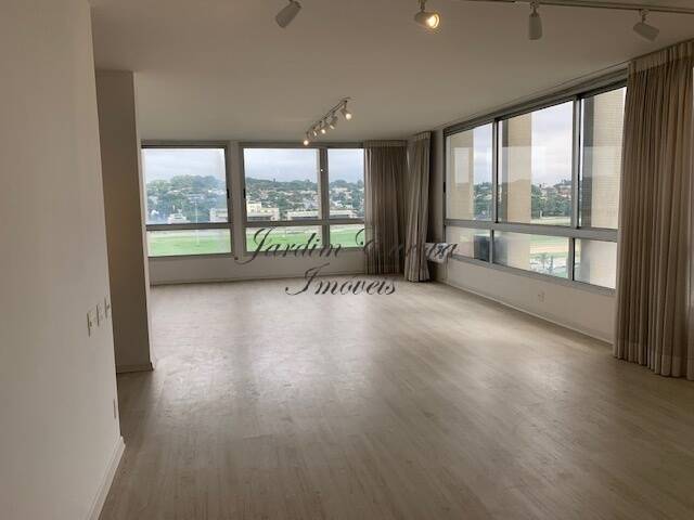 Apartamento para alugar com 3 quartos, 217m² - Foto 3