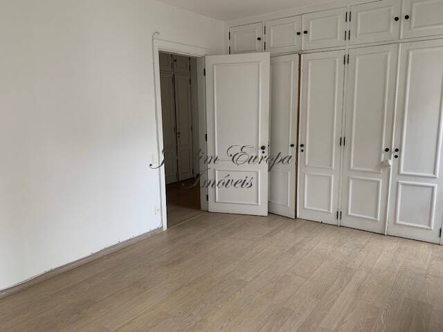 Apartamento para alugar com 3 quartos, 217m² - Foto 6