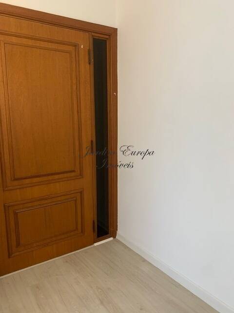 Apartamento para alugar com 3 quartos, 217m² - Foto 11