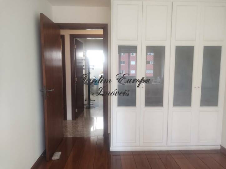 Apartamento à venda e aluguel com 3 quartos, 138m² - Foto 8