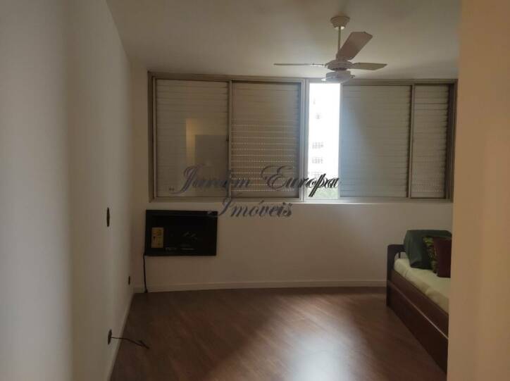 Apartamento à venda com 3 quartos, 178m² - Foto 8