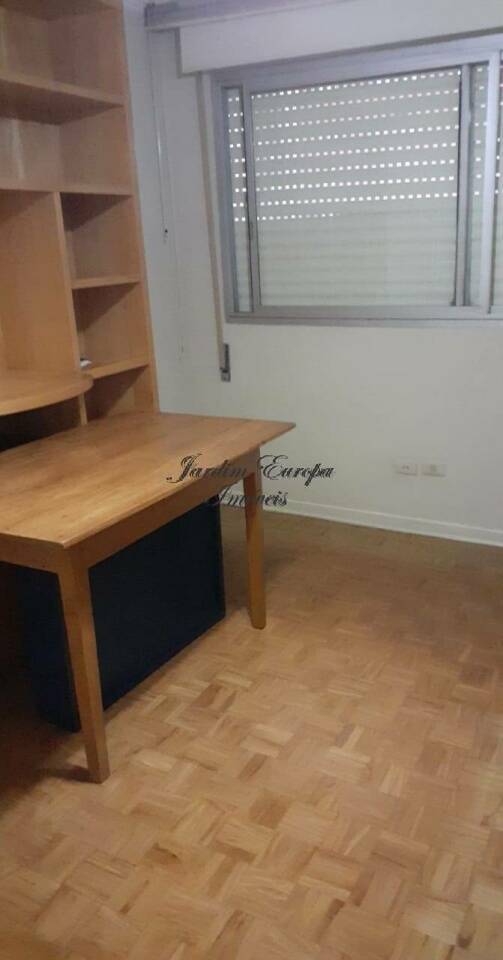 Apartamento para alugar com 3 quartos, 138m² - Foto 9