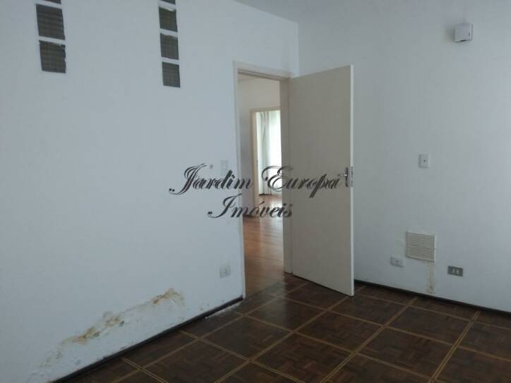 Casa à venda com 3 quartos, 300m² - Foto 16