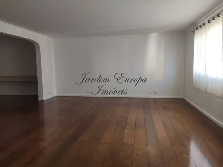 Apartamento para alugar com 3 quartos, 236m² - Foto 1