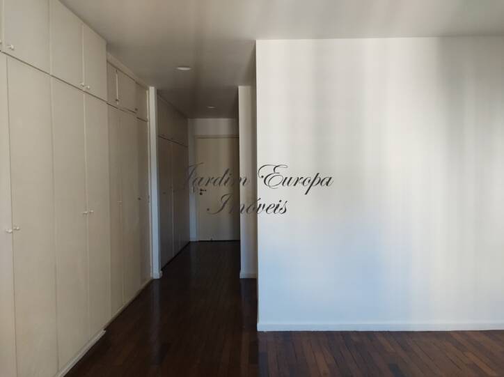 Apartamento para alugar com 3 quartos, 236m² - Foto 14