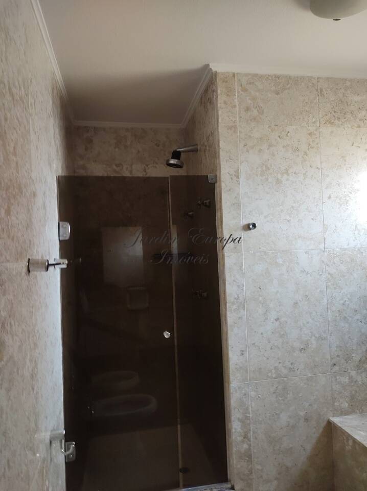 Apartamento para alugar com 3 quartos, 236m² - Foto 21