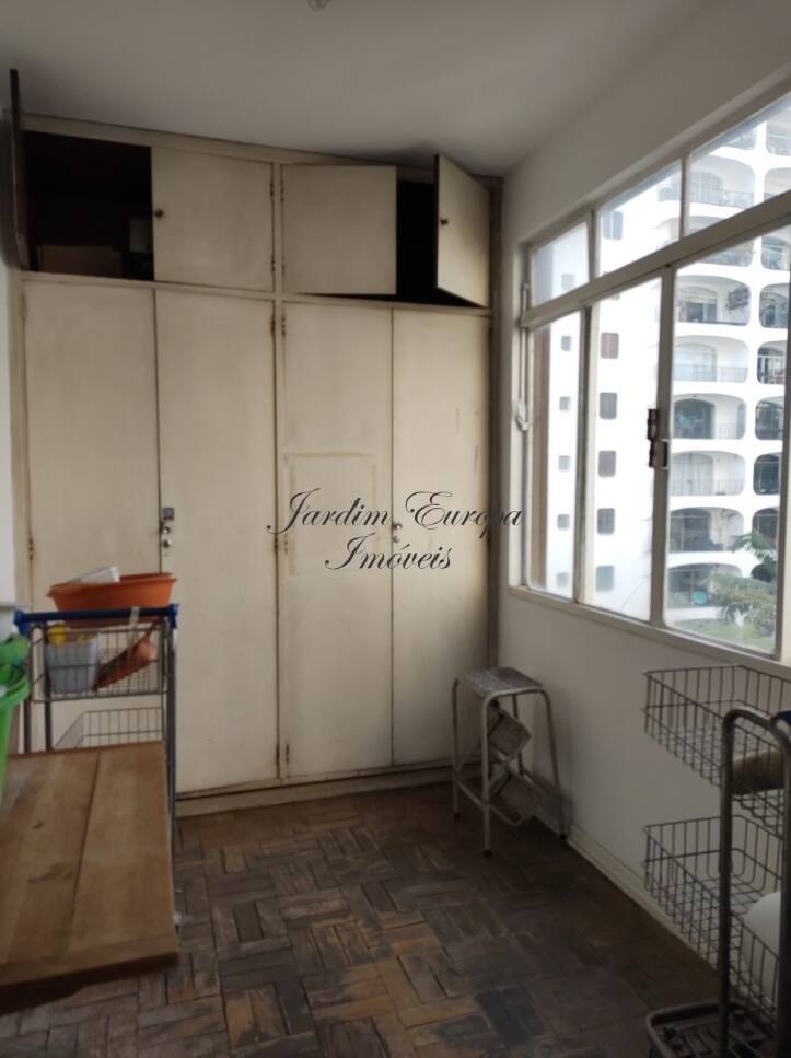 Apartamento à venda com 3 quartos, 300m² - Foto 23