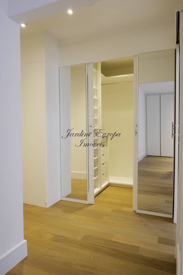 Apartamento à venda com 3 quartos, 306m² - Foto 14