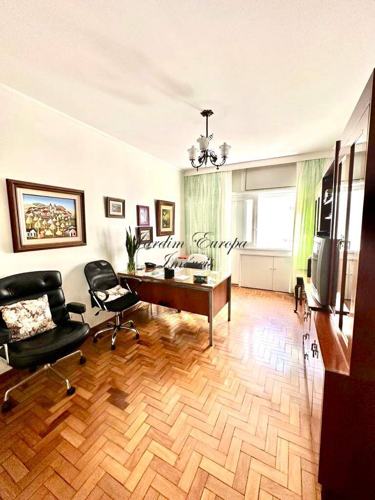 Apartamento à venda com 3 quartos, 188m² - Foto 14