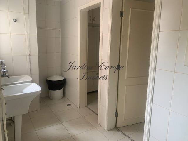 Apartamento à venda com 4 quartos, 196m² - Foto 20