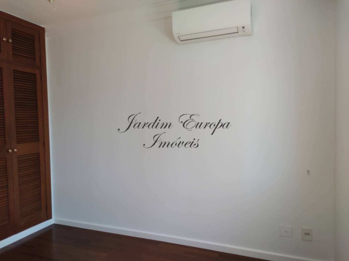 Apartamento para alugar com 3 quartos, 211m² - Foto 15