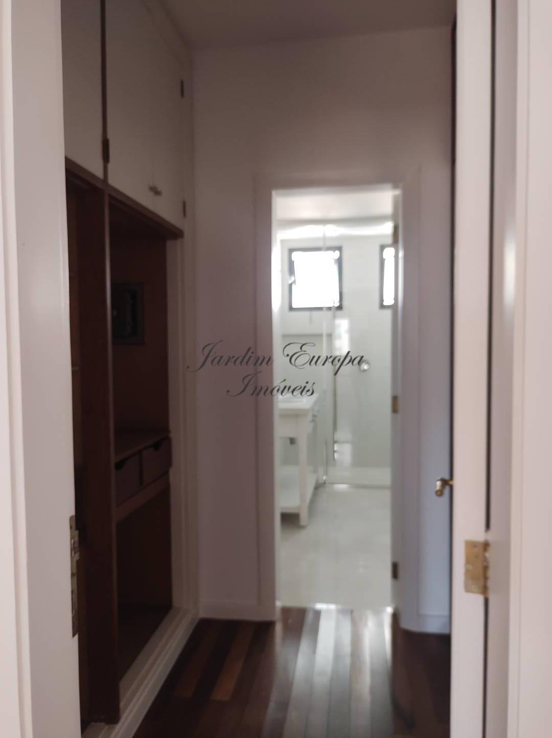 Apartamento para alugar com 3 quartos, 211m² - Foto 21