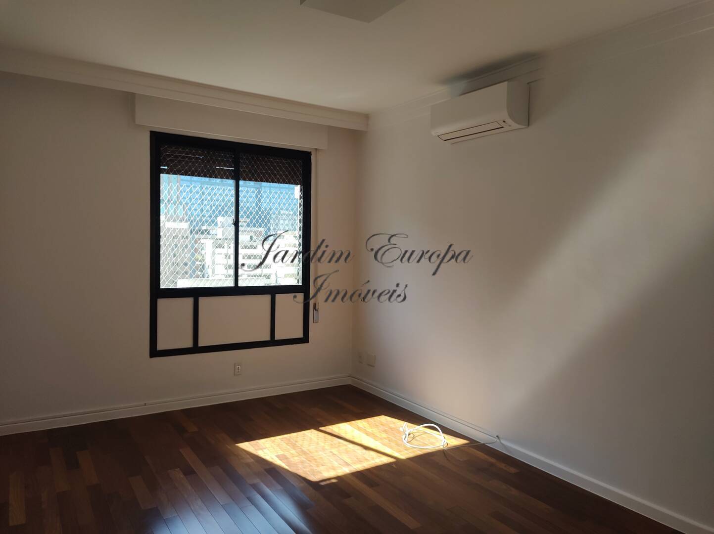 Apartamento para alugar com 3 quartos, 211m² - Foto 22