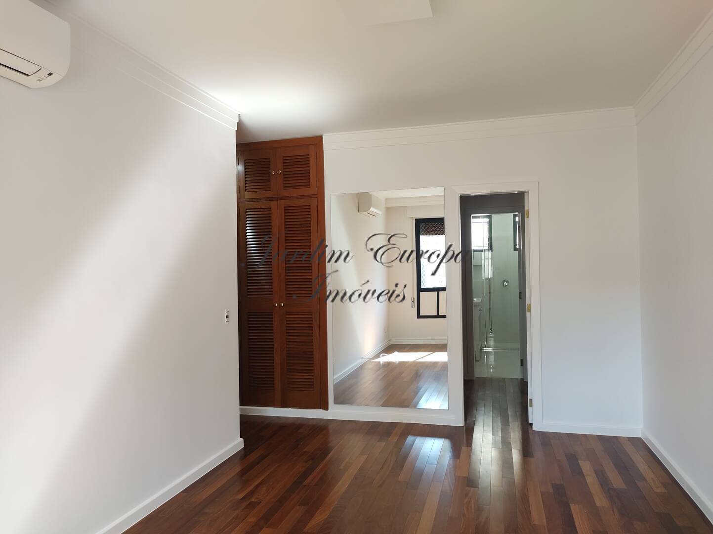 Apartamento para alugar com 3 quartos, 211m² - Foto 23