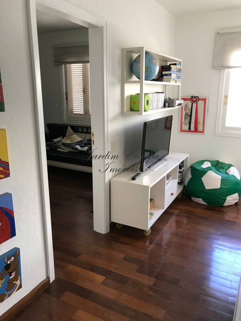 Casa à venda com 4 quartos, 719m² - Foto 11