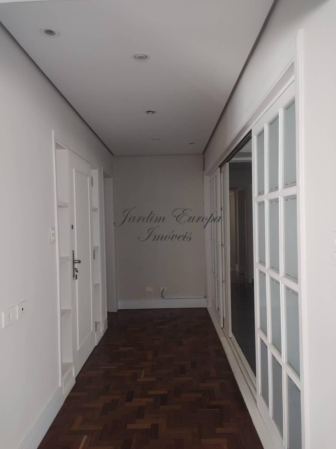 Apartamento à venda e aluguel com 3 quartos, 165m² - Foto 5