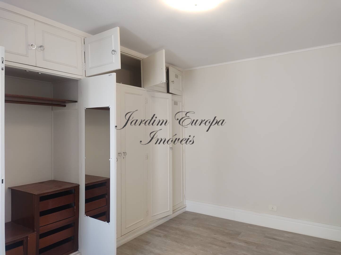 Apartamento à venda e aluguel com 3 quartos, 165m² - Foto 14