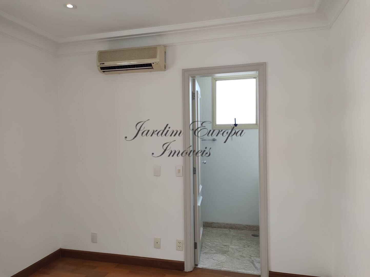 Apartamento para alugar com 4 quartos, 345m² - Foto 18