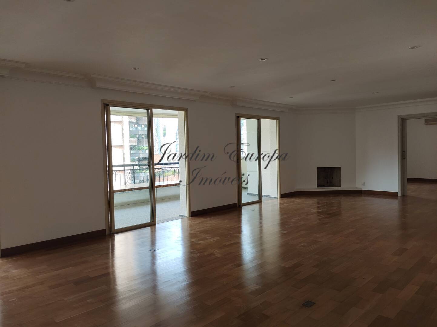 Apartamento para alugar com 4 quartos, 345m² - Foto 28