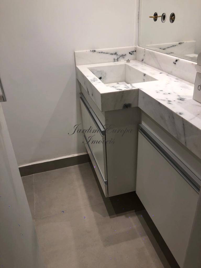 Apartamento à venda com 3 quartos, 136m² - Foto 4