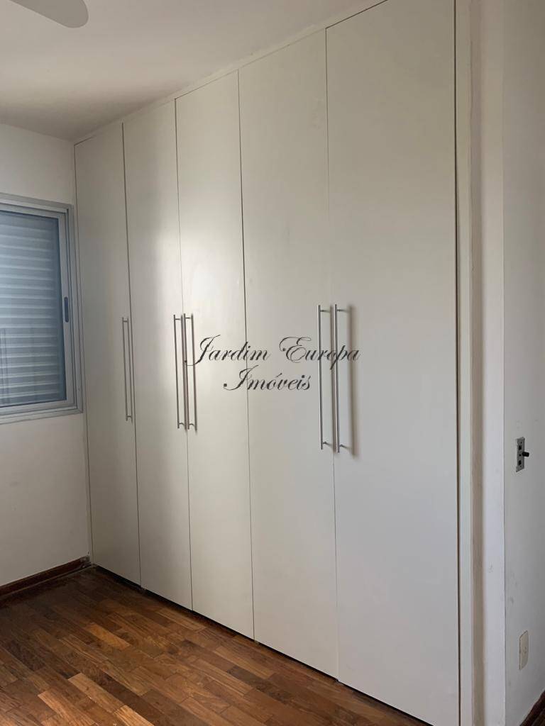 Apartamento à venda com 3 quartos, 136m² - Foto 6