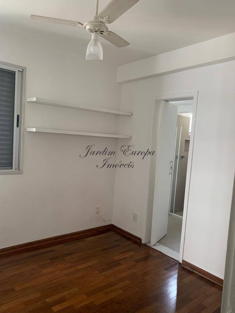 Apartamento à venda com 3 quartos, 136m² - Foto 8