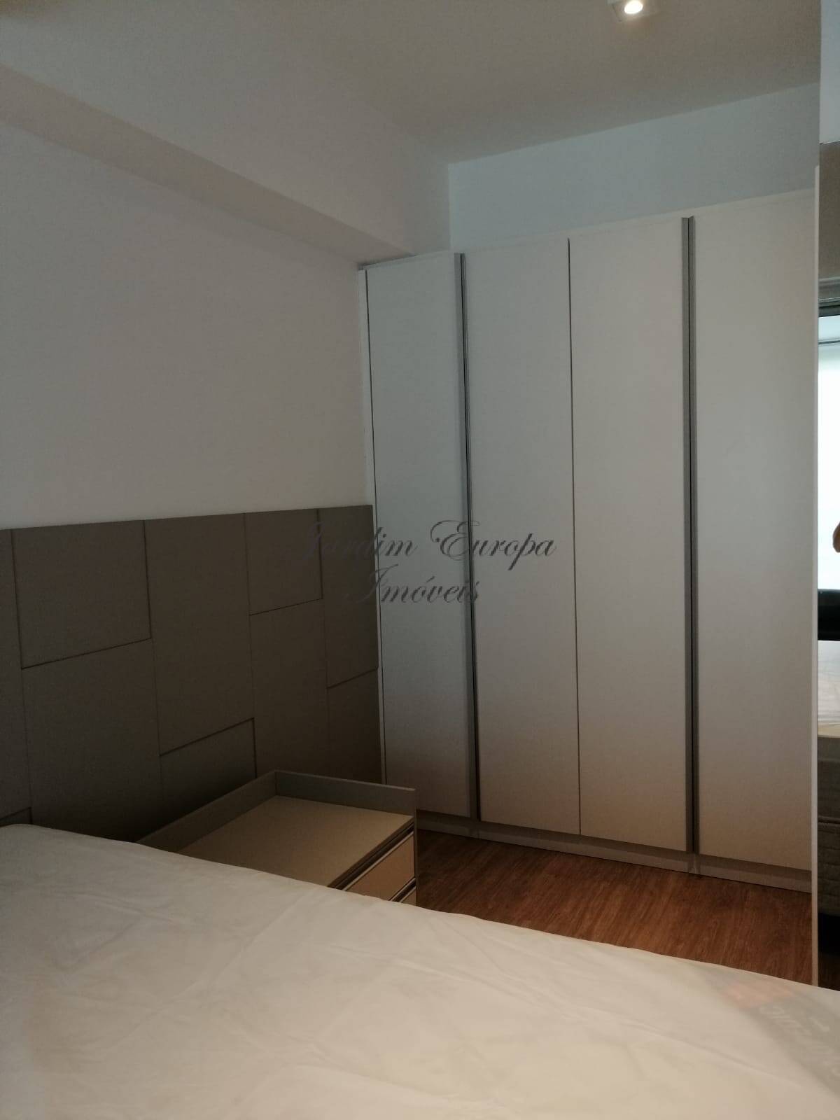 Apartamento para alugar com 1 quarto, 61m² - Foto 11