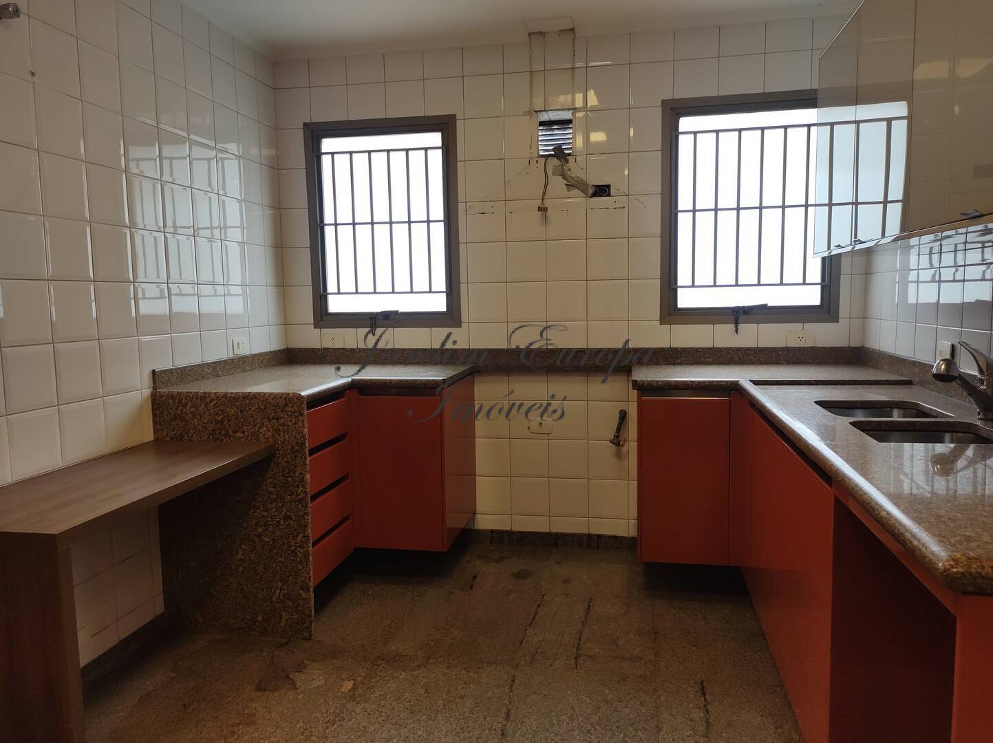 Apartamento para alugar com 4 quartos, 250m² - Foto 23