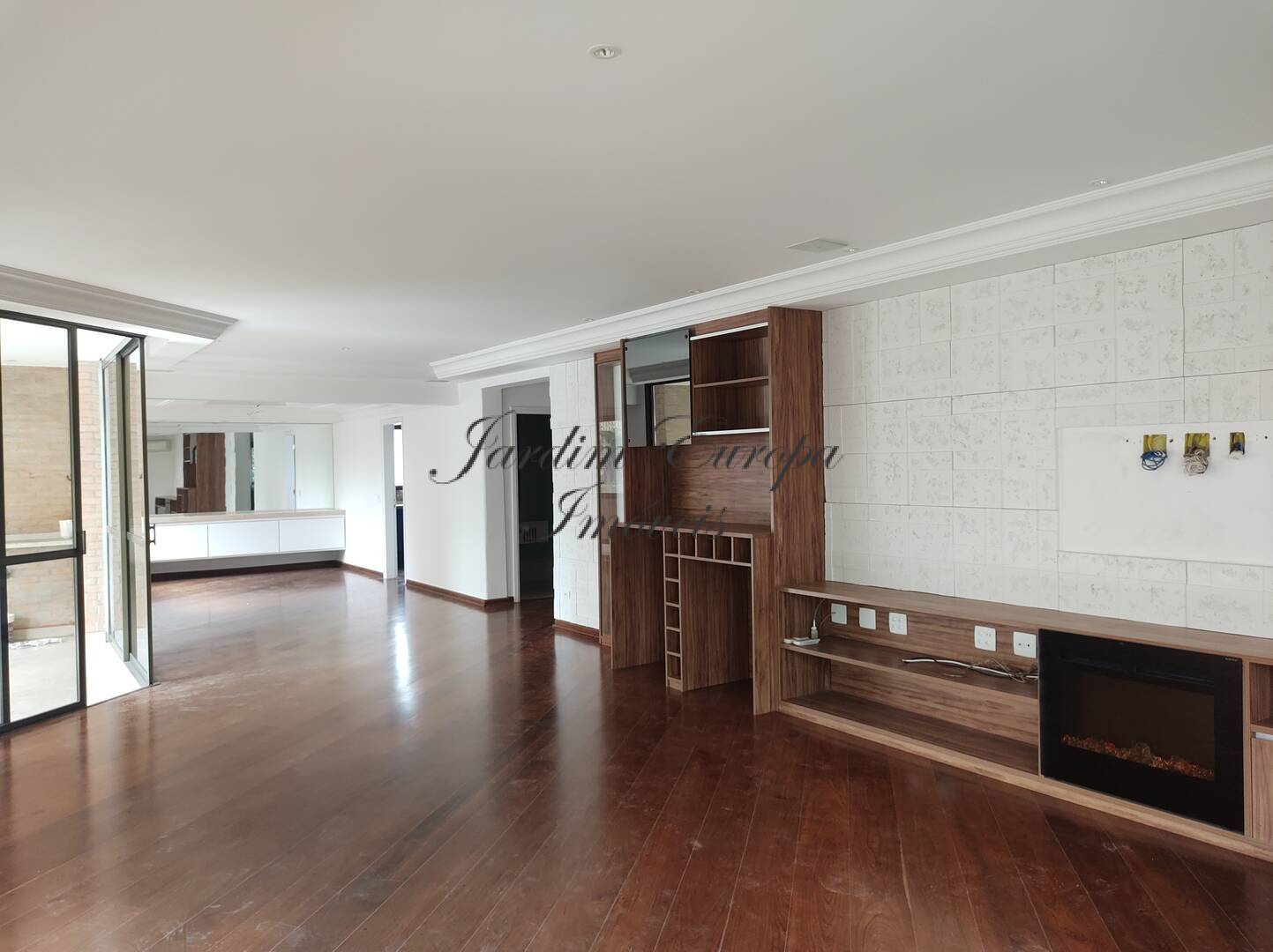 Apartamento para alugar com 4 quartos, 250m² - Foto 6