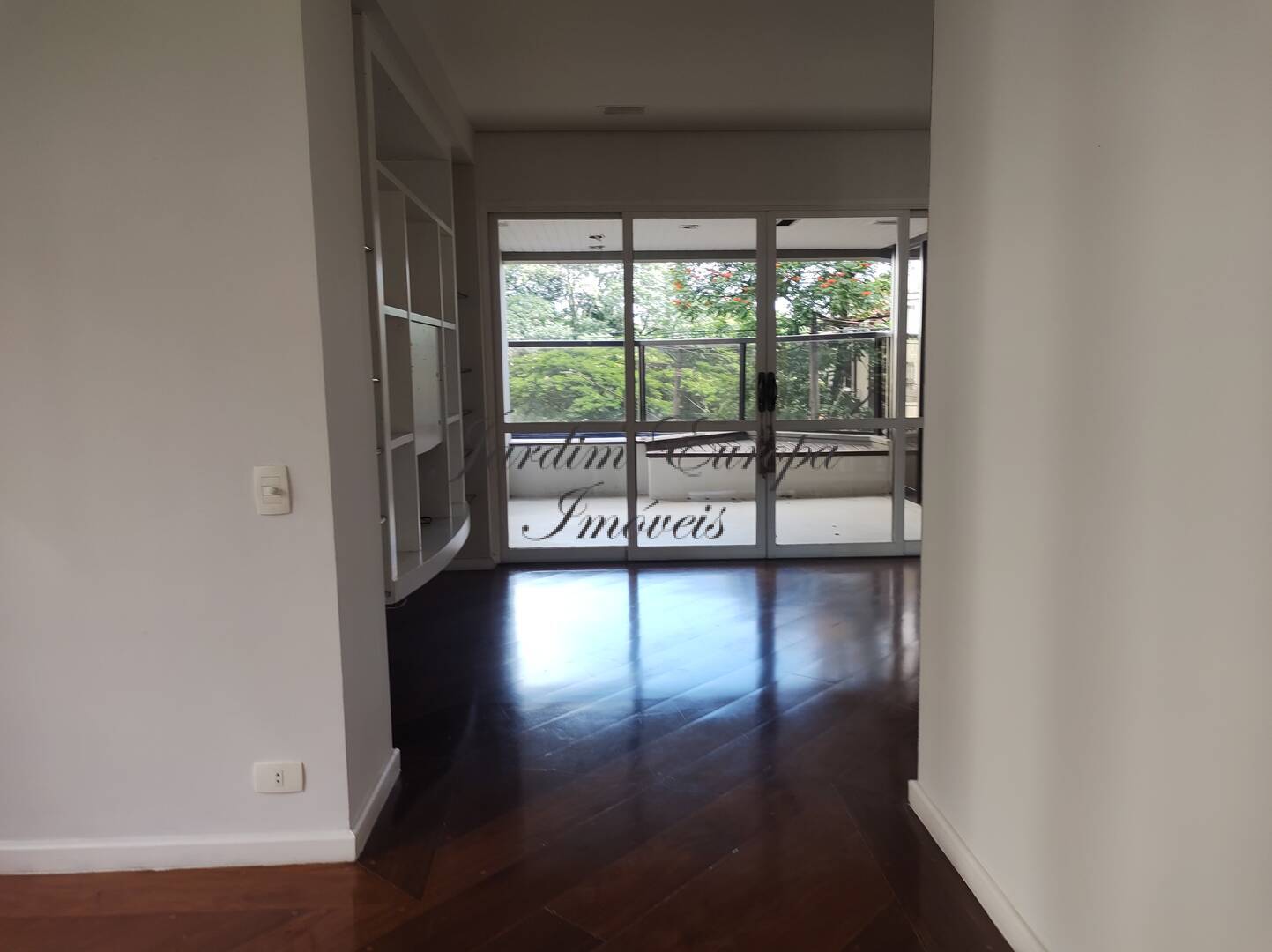 Apartamento para alugar com 3 quartos, 165m² - Foto 7