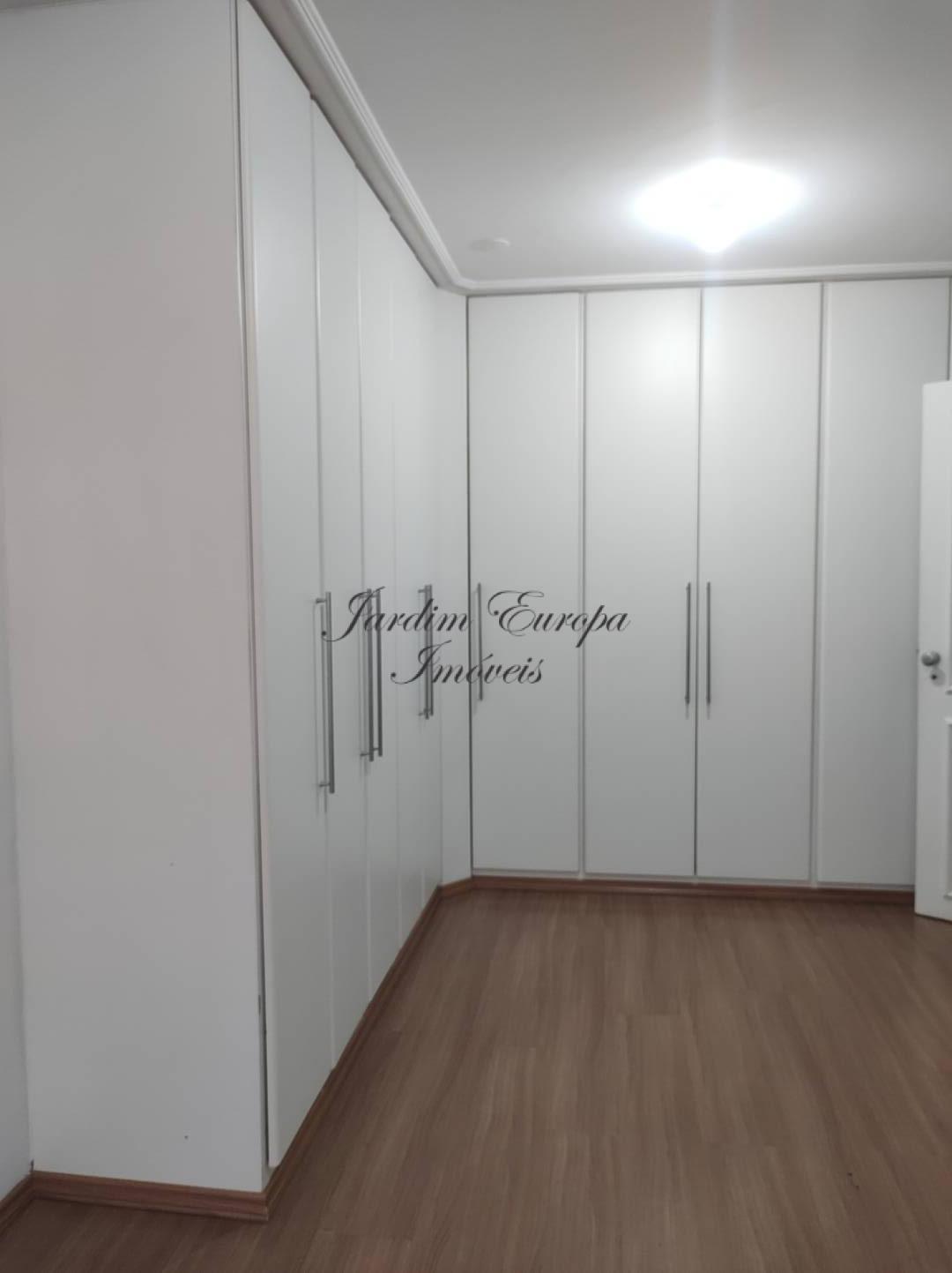 Apartamento para alugar com 3 quartos, 165m² - Foto 14