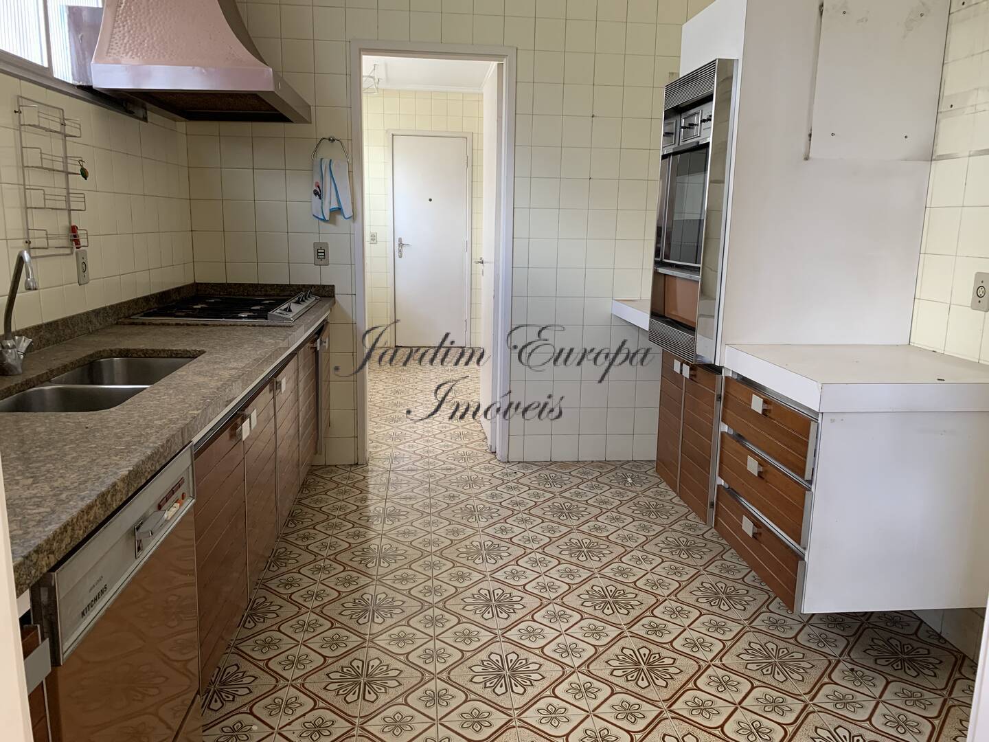 Apartamento à venda e aluguel com 3 quartos, 137m² - Foto 14