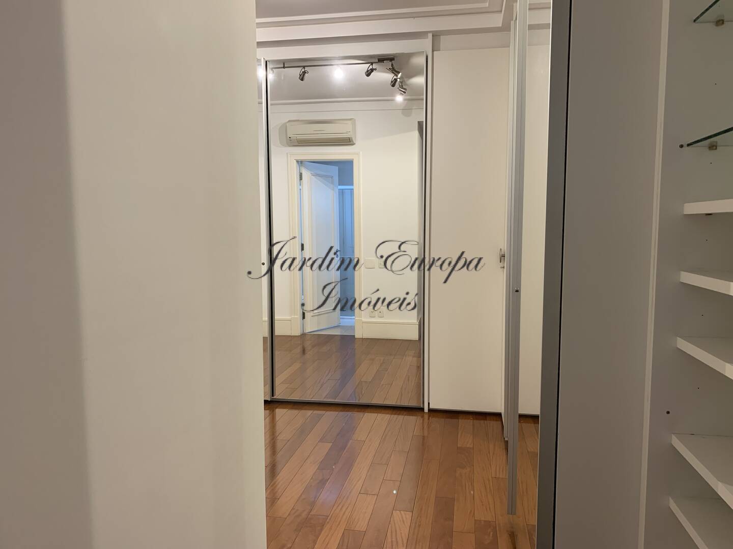 Apartamento à venda e aluguel com 3 quartos, 350m² - Foto 15