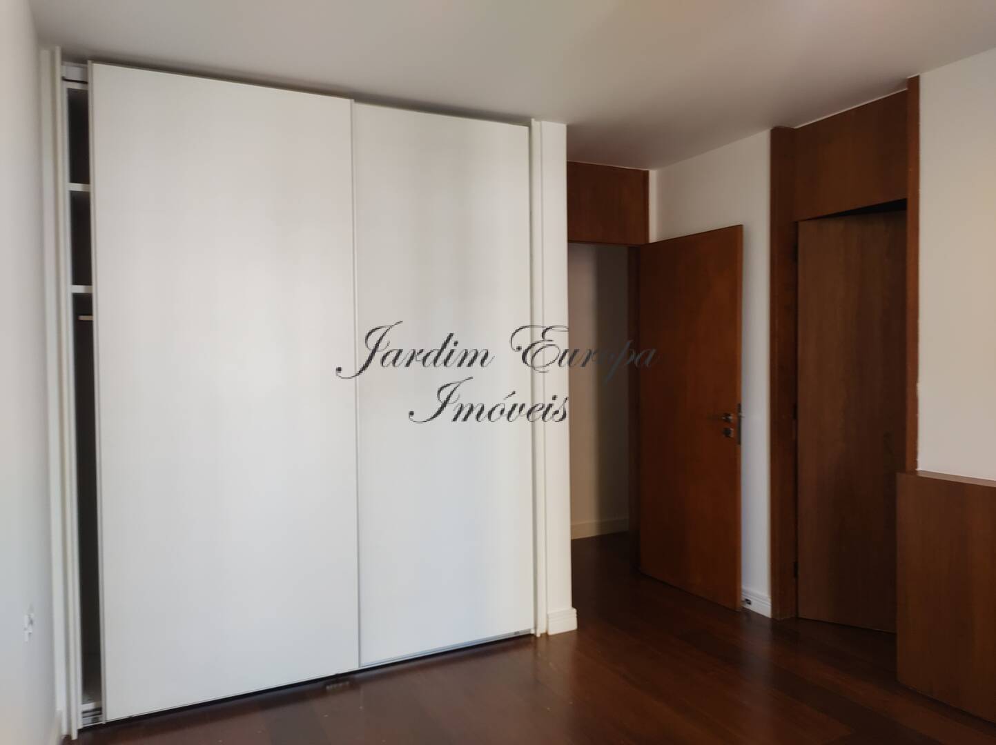 Apartamento para alugar com 3 quartos, 230m² - Foto 20