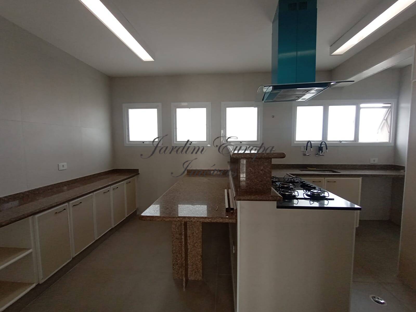 Cobertura à venda com 3 quartos, 200m² - Foto 9