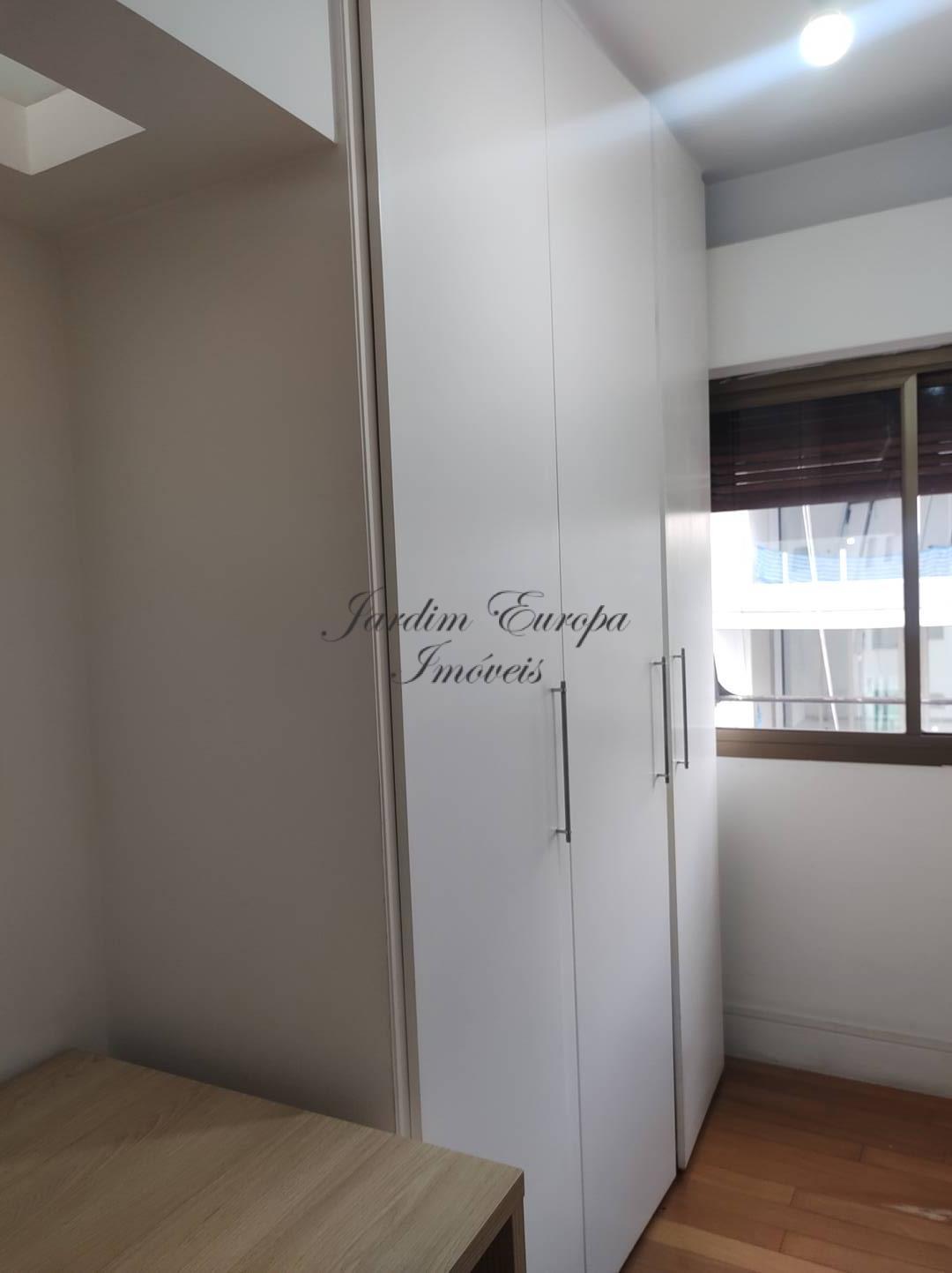 Apartamento para alugar com 2 quartos, 130m² - Foto 11