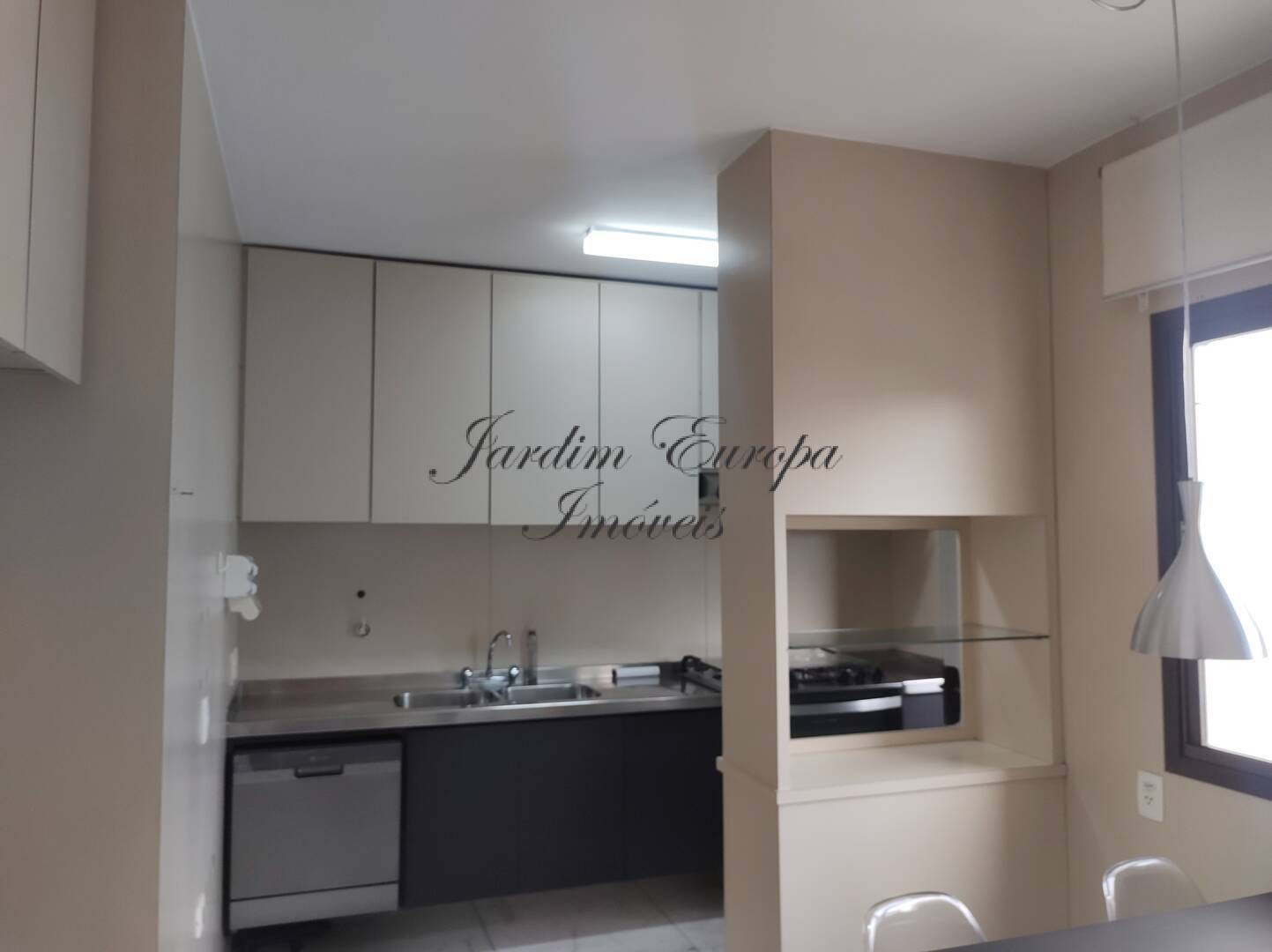 Apartamento para alugar com 2 quartos, 130m² - Foto 17