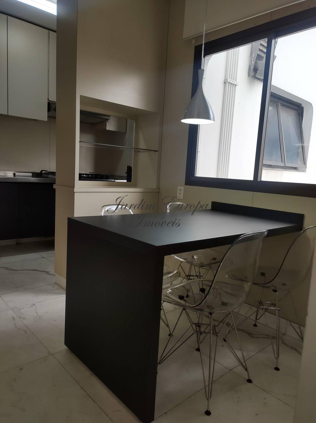 Apartamento para alugar com 2 quartos, 130m² - Foto 18