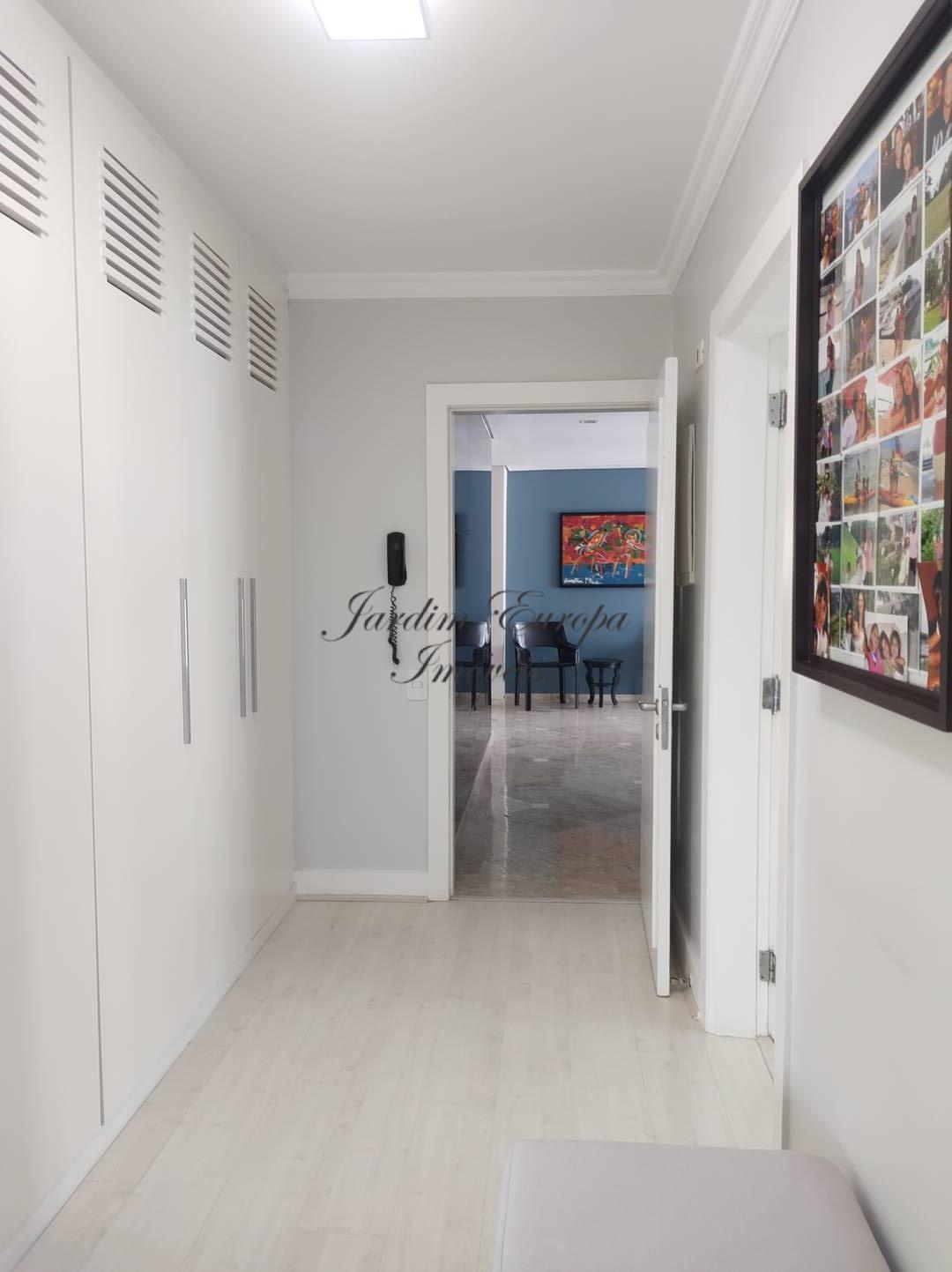 Apartamento para alugar com 3 quartos, 304m² - Foto 35