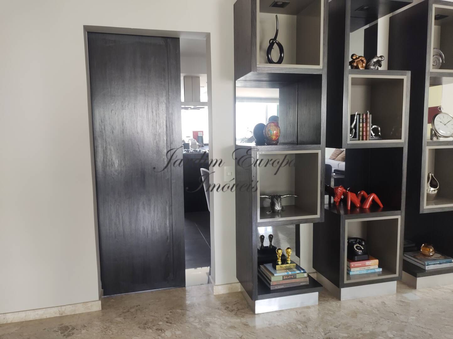 Apartamento para alugar com 3 quartos, 304m² - Foto 8