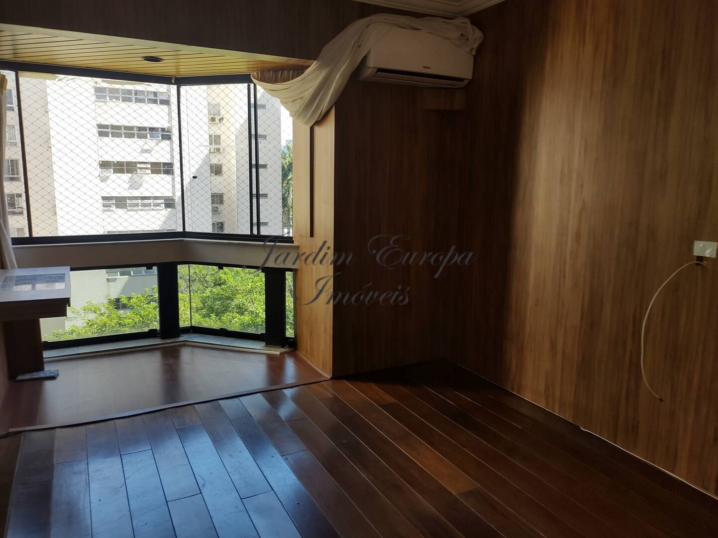 Apartamento à venda e aluguel com 3 quartos, 160m² - Foto 4