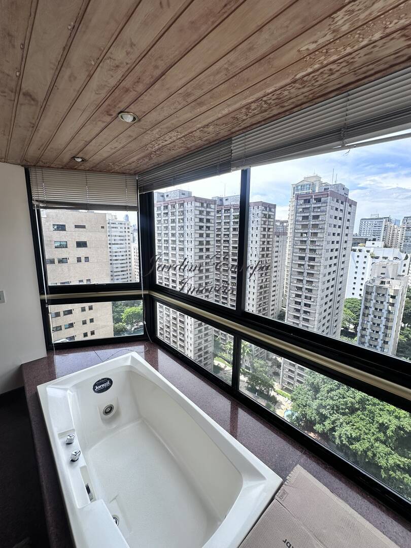 Apartamento à venda com 3 quartos, 280m² - Foto 19