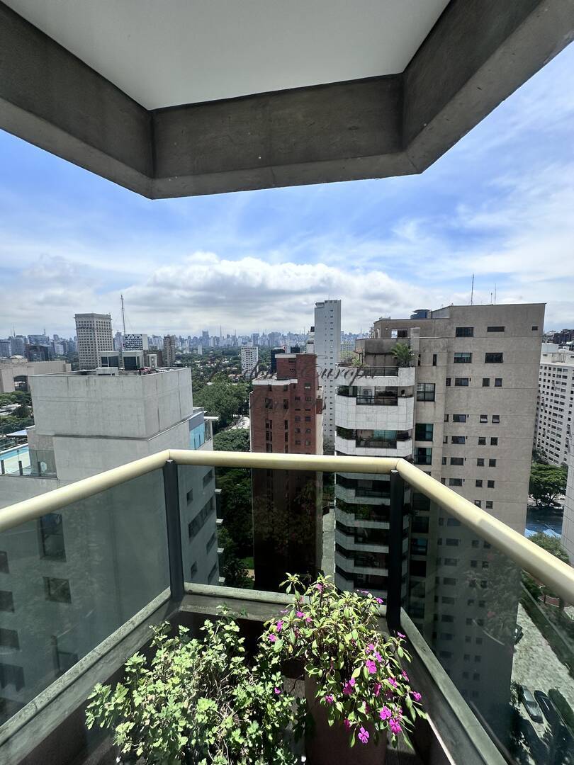 Apartamento à venda com 3 quartos, 280m² - Foto 12