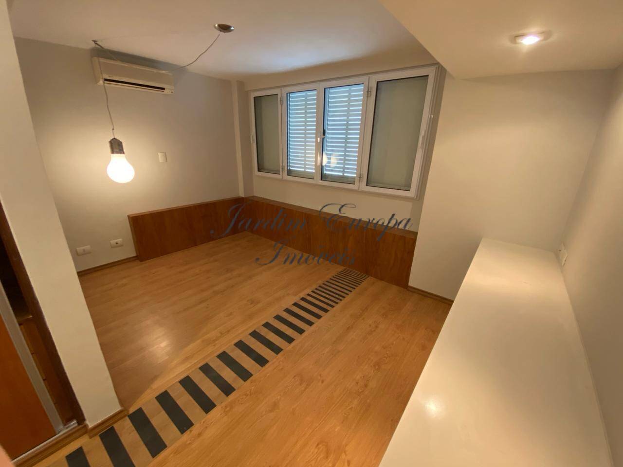 Apartamento para alugar com 3 quartos, 300m² - Foto 14