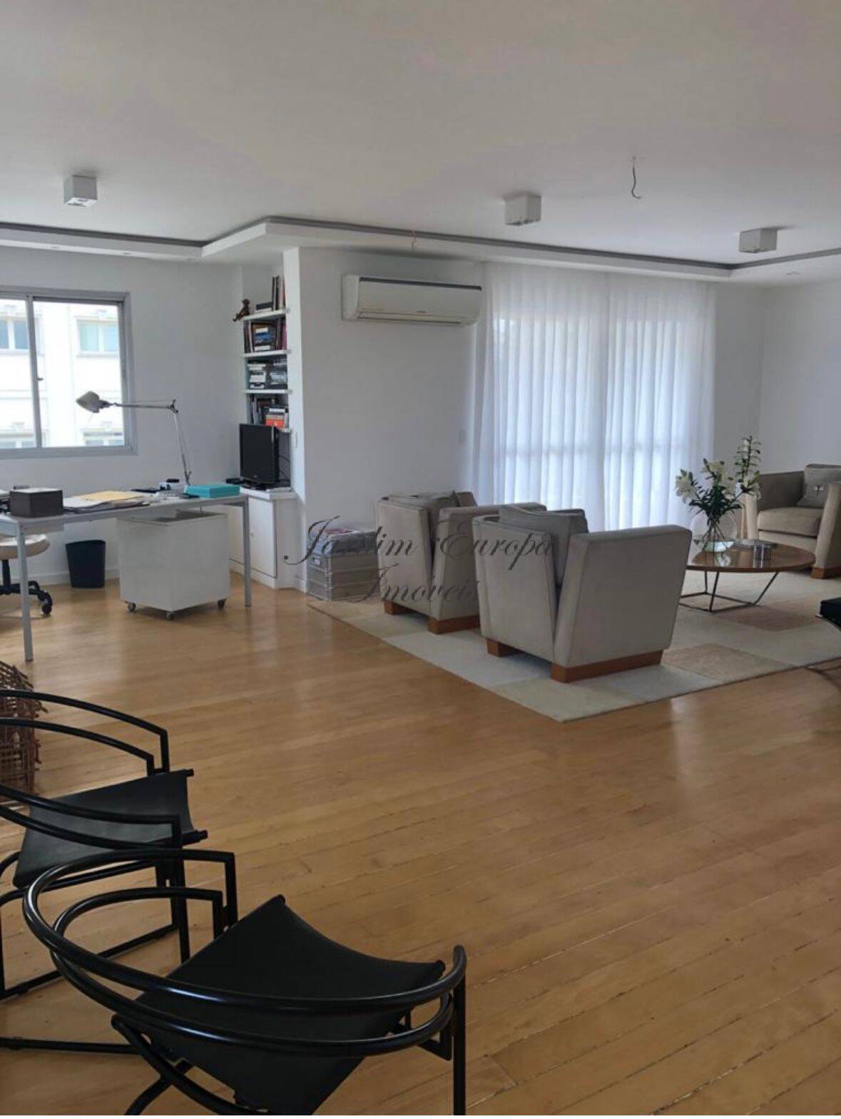 Apartamento à venda com 2 quartos, 191m² - Foto 2