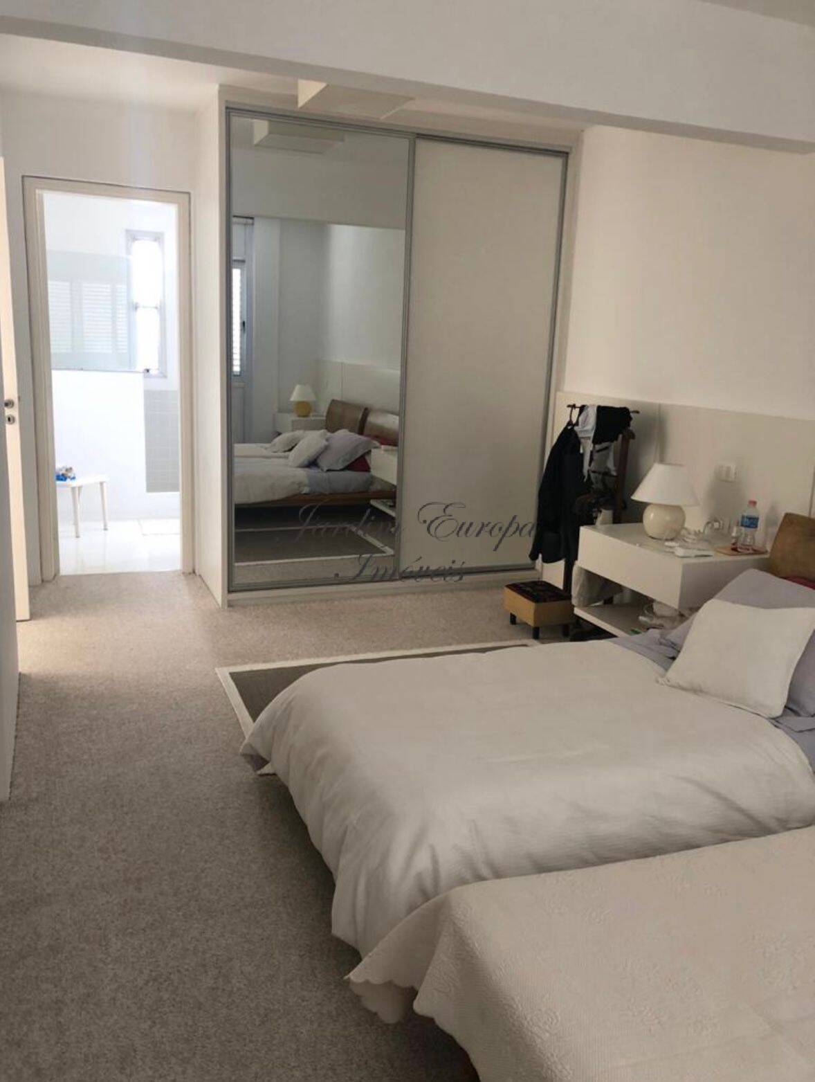 Apartamento à venda com 2 quartos, 191m² - Foto 8