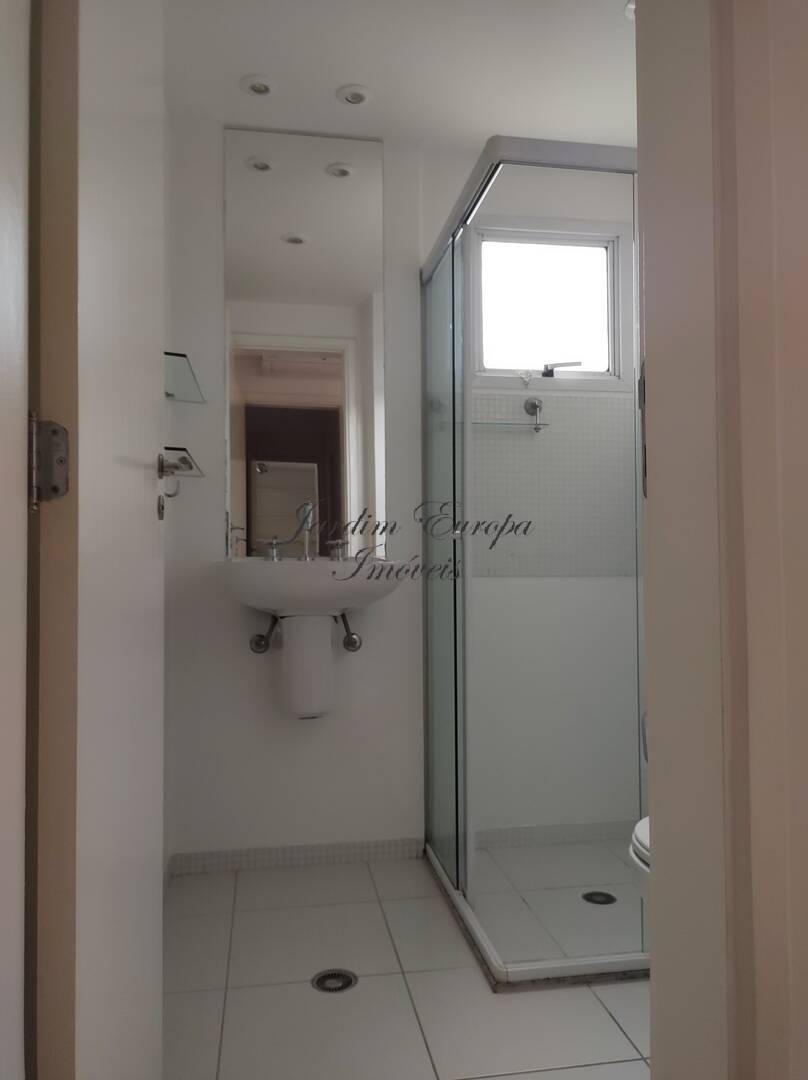 Apartamento para alugar com 3 quartos, 140m² - Foto 12