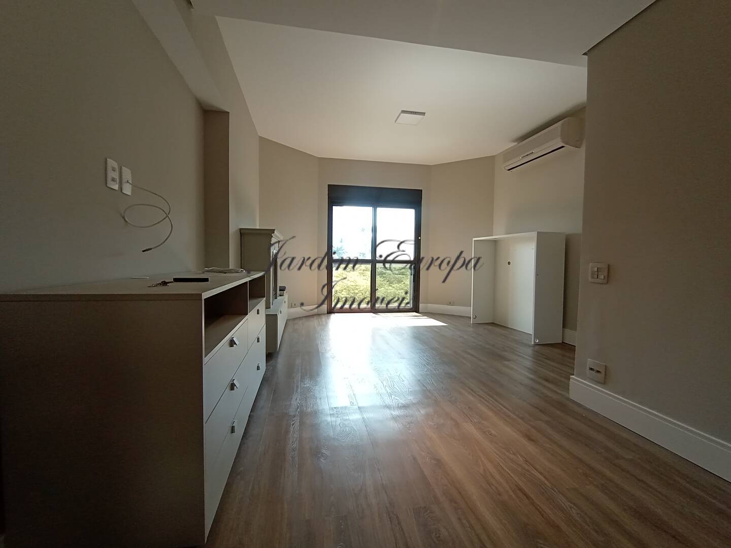 Apartamento para alugar com 3 quartos, 265m² - Foto 7