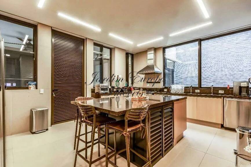 Casa à venda com 5 quartos, 670m² - Foto 13